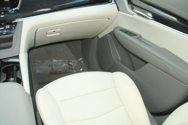Certified 2024 Cadillac XT6 Premium Luxury image 12