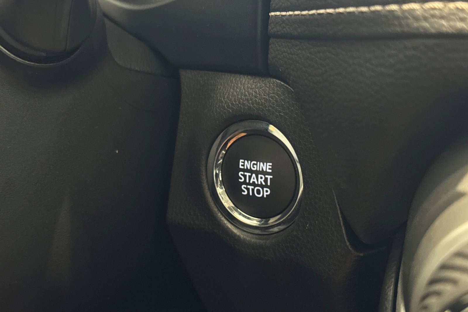 Certified 2025 Toyota RAV4 XLE image 29