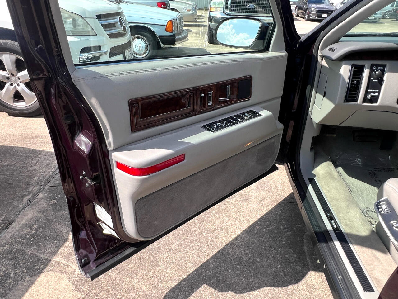 Used 1996 Cadillac Fleetwood Brougham image 70