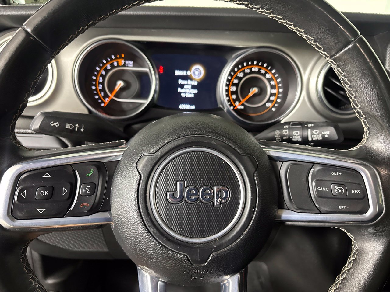 Used 2022 Jeep Wrangler Unlimited Sahara AWD/4WD image 10