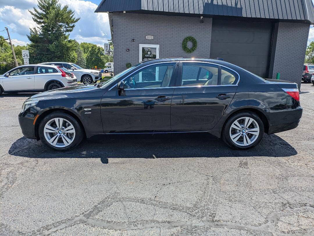 Used 2009 BMW 528i xDrive Sedan AWD/4WD image 3