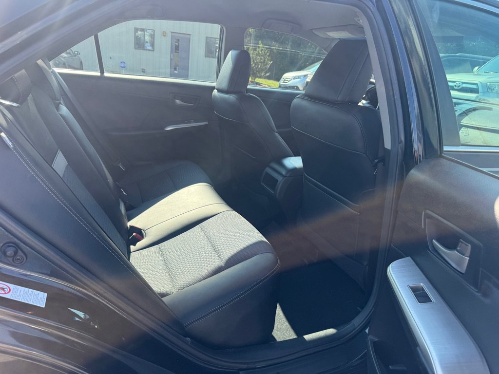 Used 2014 Toyota Camry SE FWD image 15