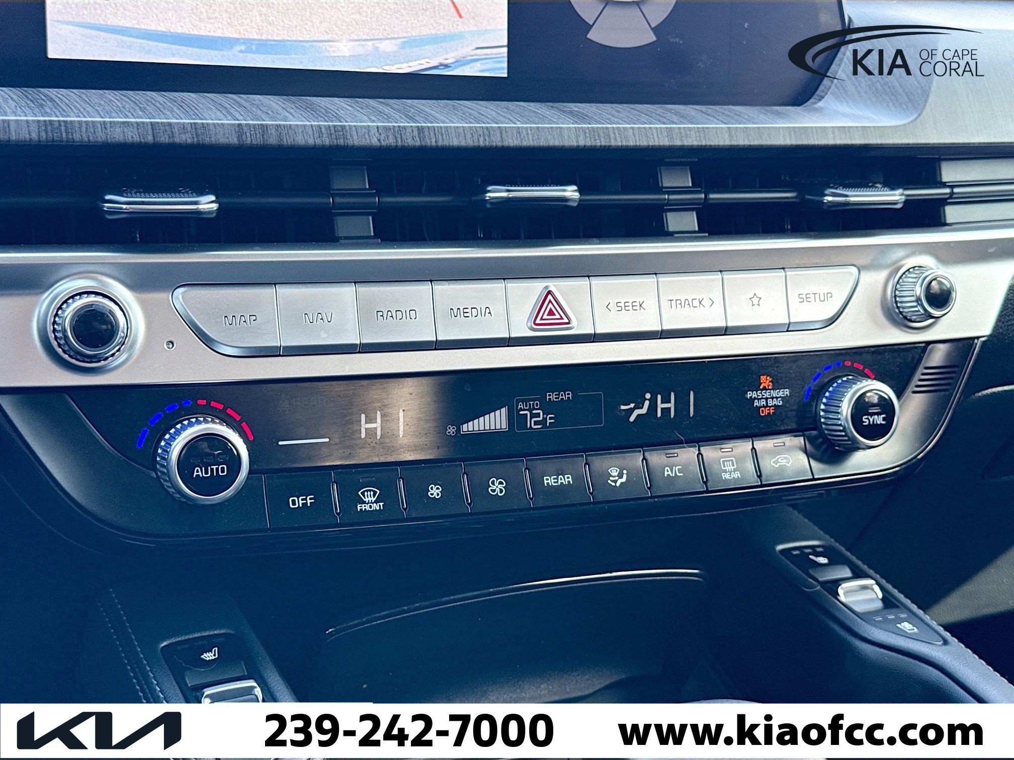 Used 2023 Kia Telluride EX w/ EX Captain's Chair Package image 36