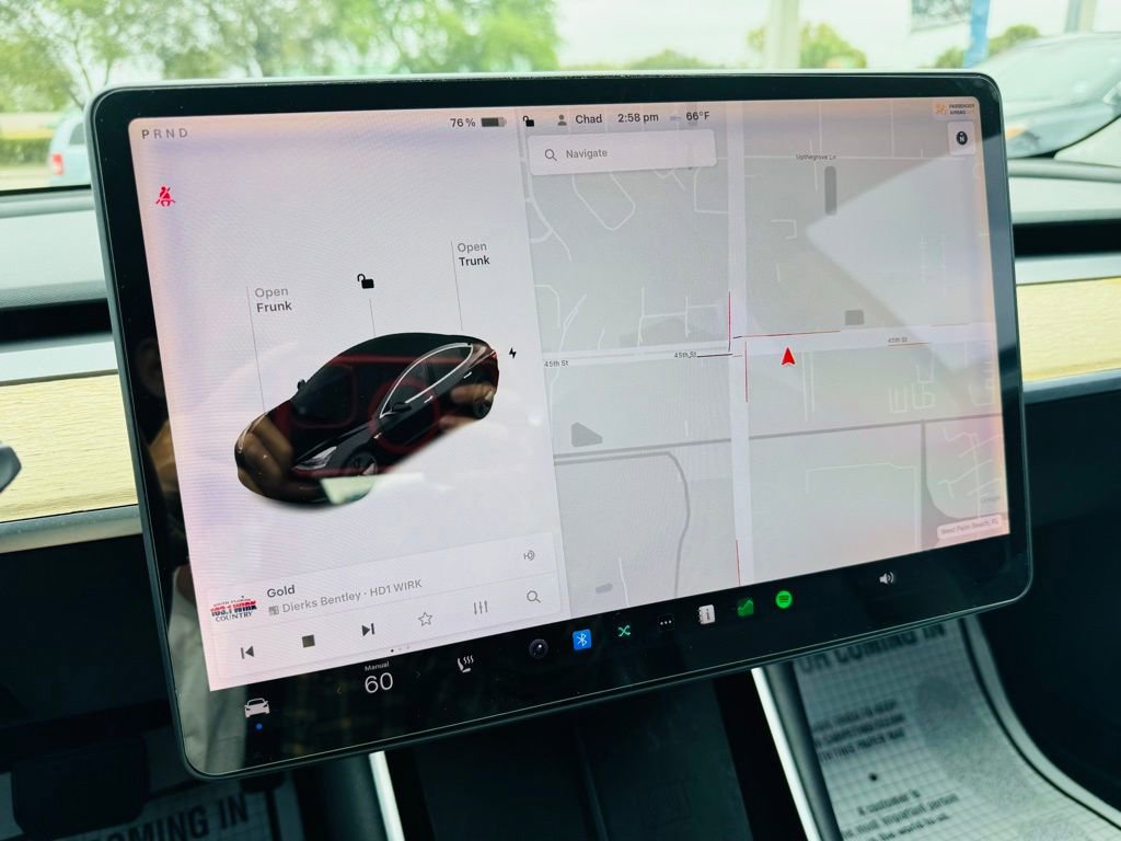 Used 2019 Tesla Model 3 Standard Range image 18