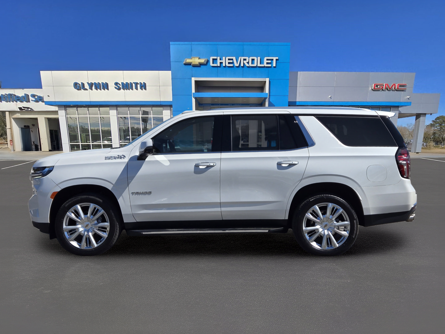 Used 2024 Chevrolet Tahoe High Country AWD/4WD image 8