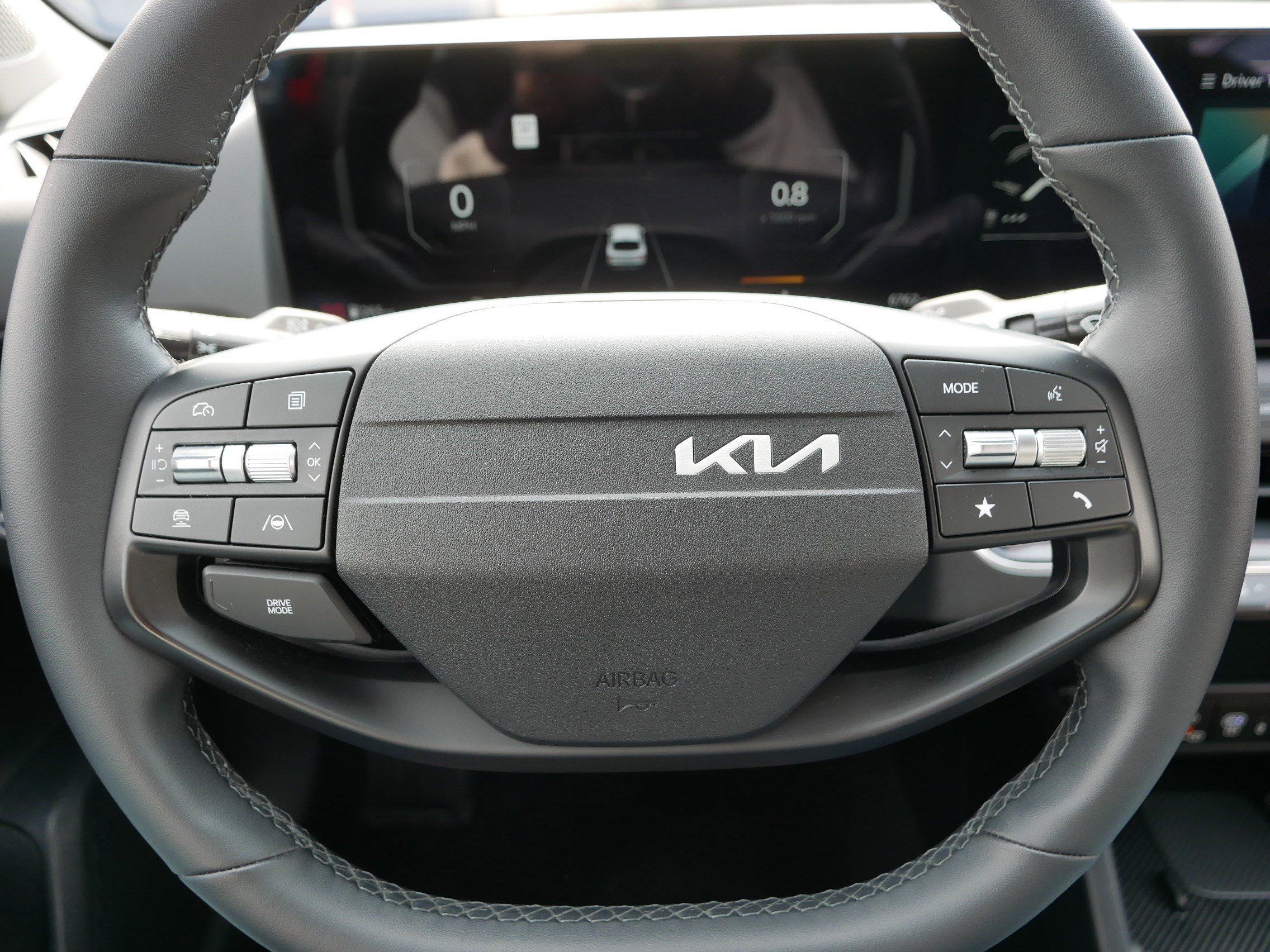 Certified 2025 Kia K4 EX image 25