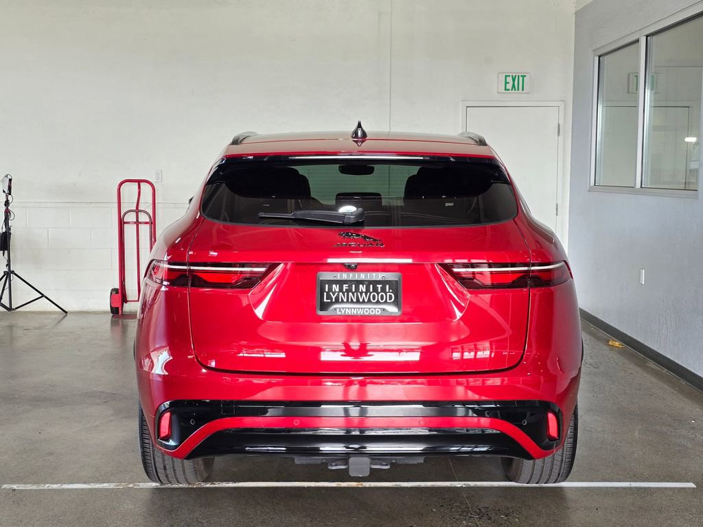 Used 2024 Jaguar F-PACE R-Dynamic S image 5