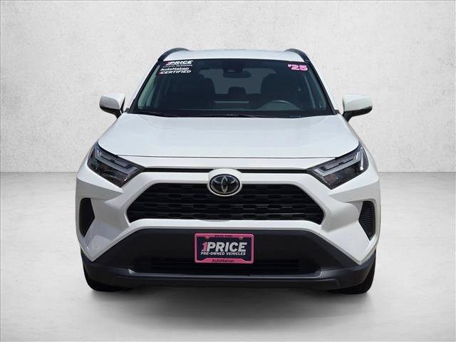 Used 2025 Toyota RAV4 LE AWD/4WD image 2