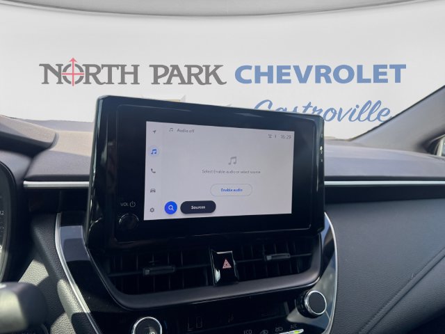 Used 2025 Toyota Corolla SE FWD image 15