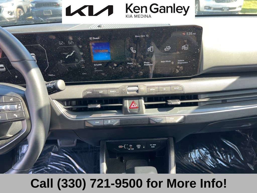 Certified 2025 Kia K4 EX image 36