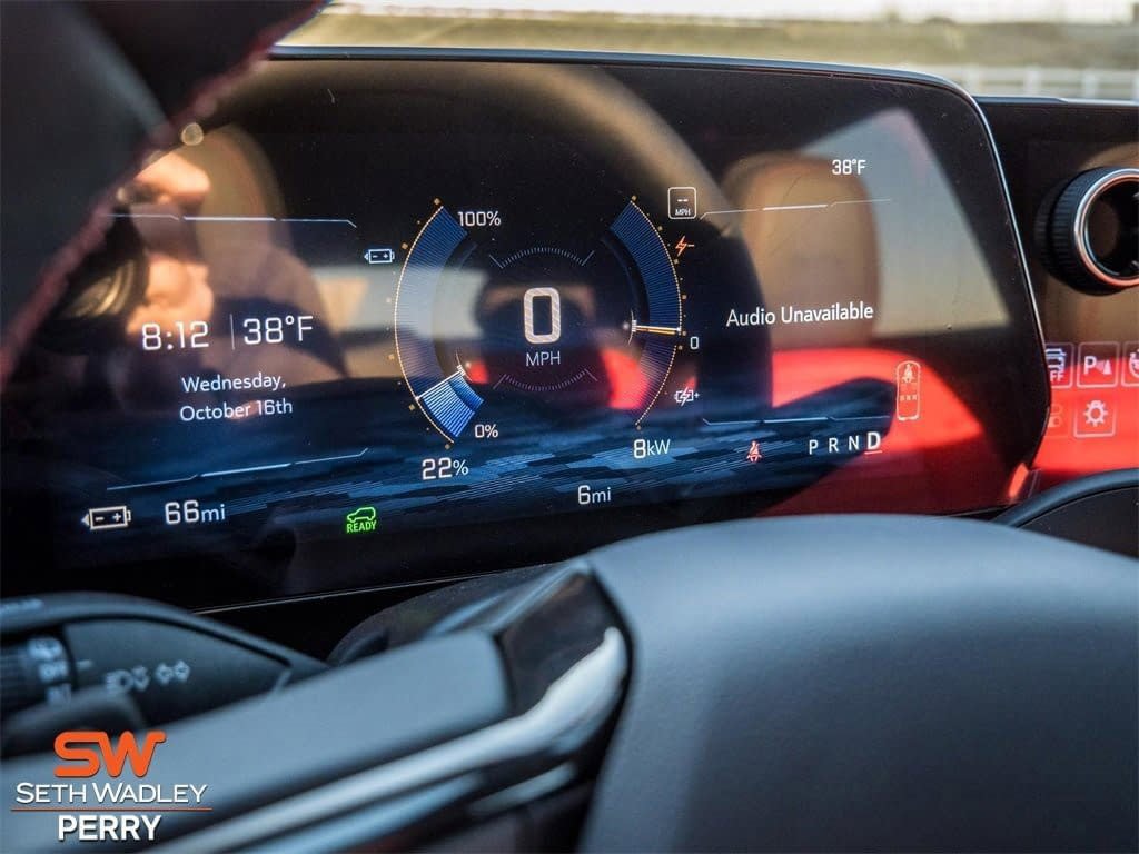 New 2025 Chevrolet Equinox EV RS w/ LPO, Illumination Package image 36