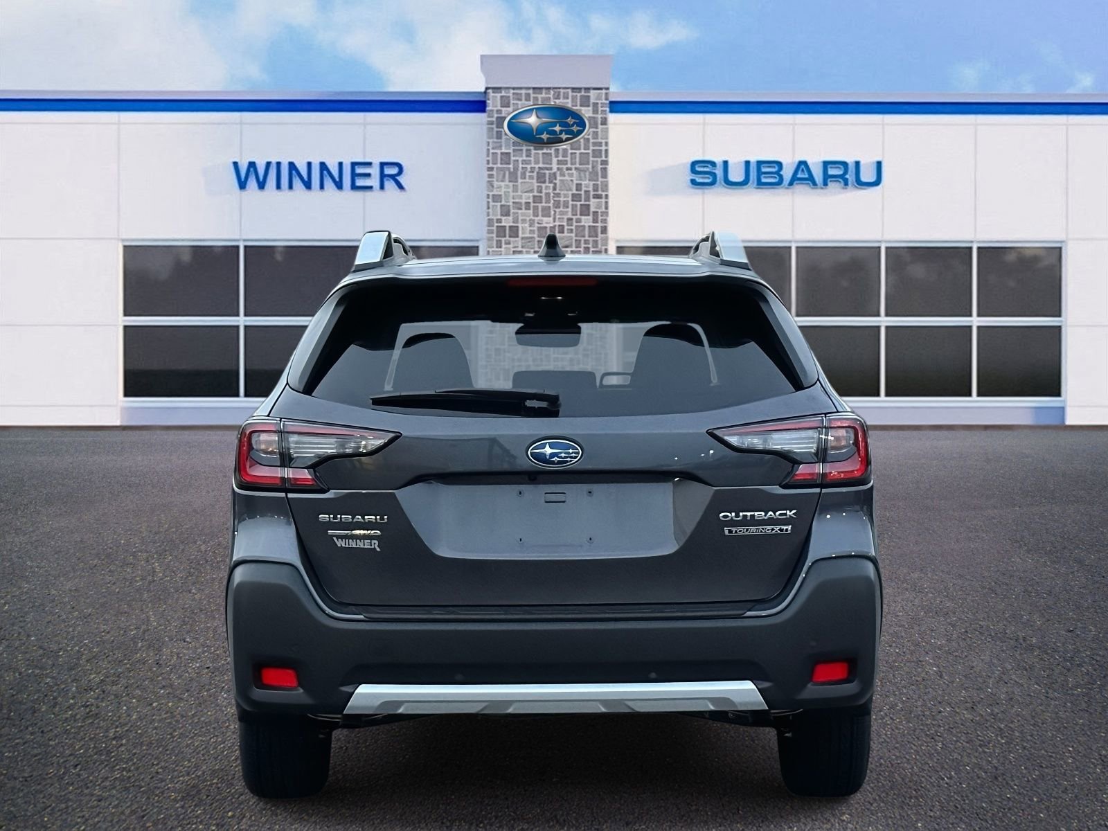Used 2025 Subaru Outback Touring XT image 3