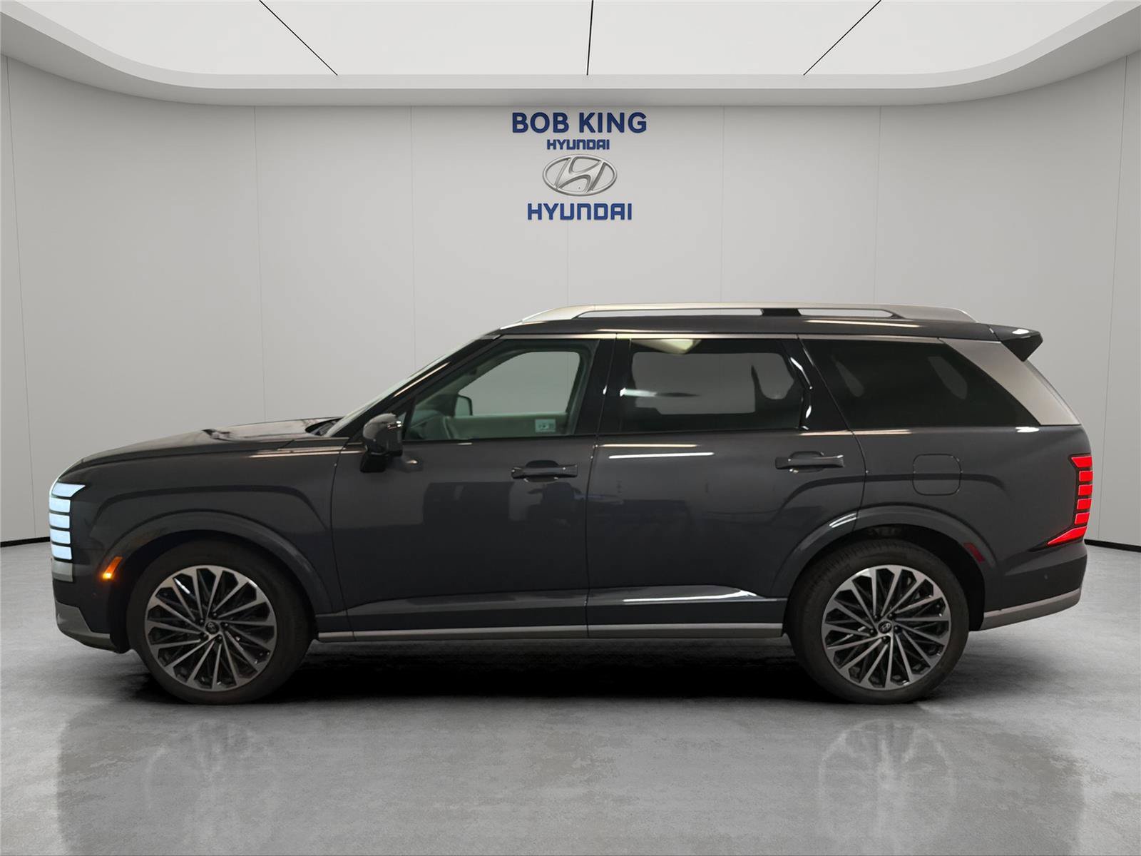 New 2026 Hyundai Palisade Calligraphy AWD/4WD image 2