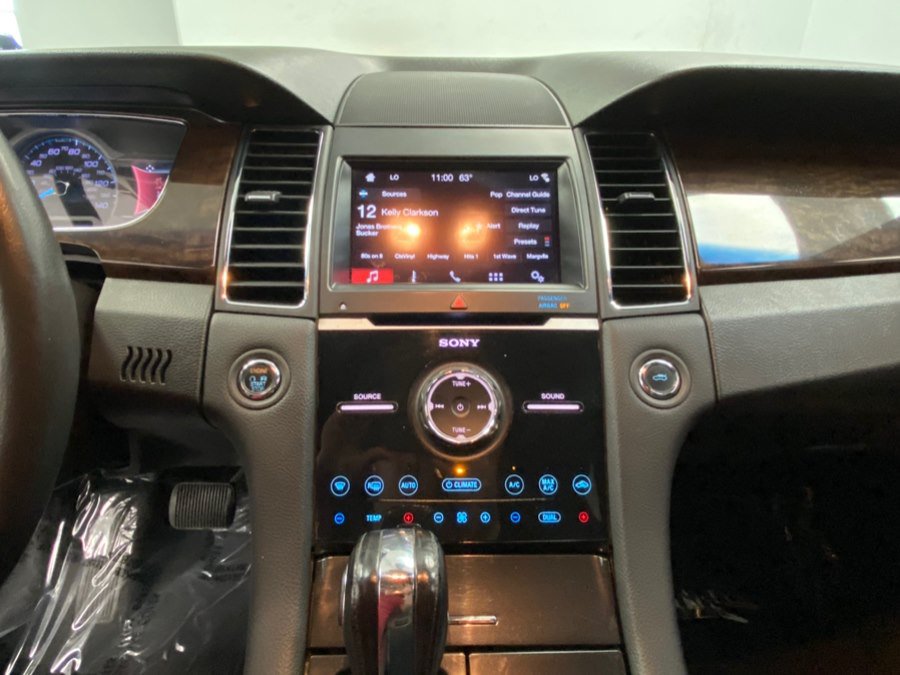 Used 2019 Ford Taurus Limited FWD image 26