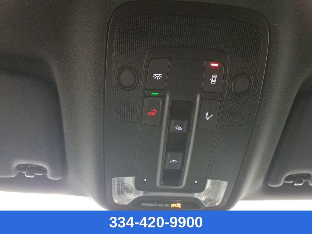 Used 2024 Audi Q3 2.0T Premium Plus image 17