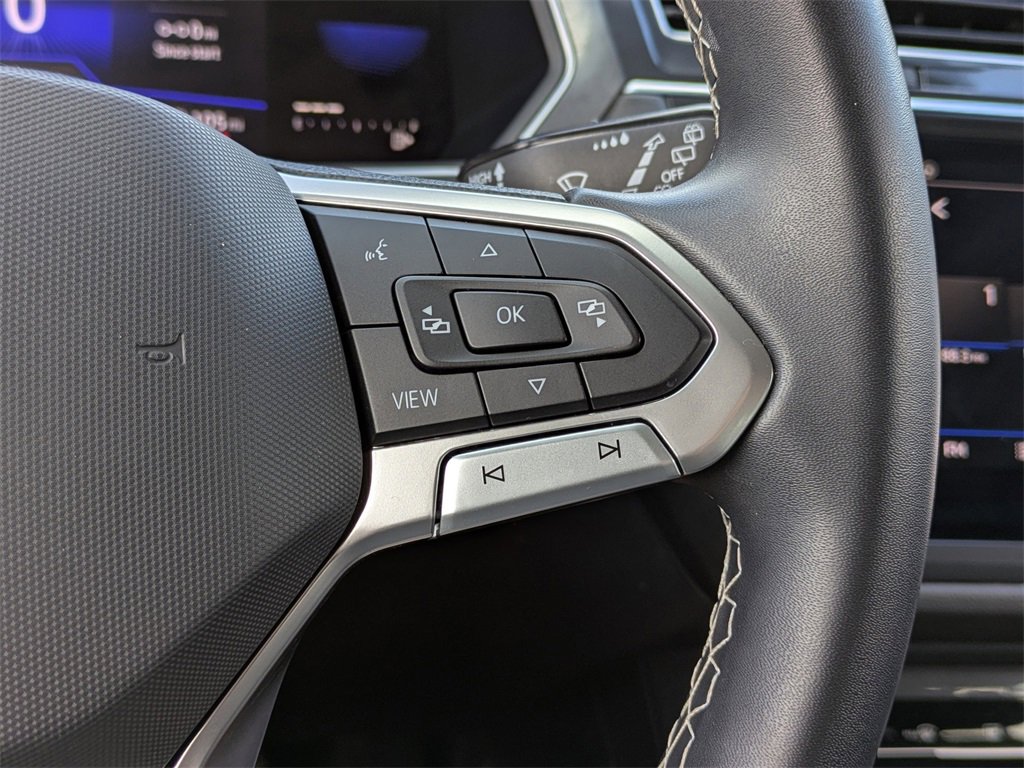 Used 2022 Volkswagen Tiguan SE image 27