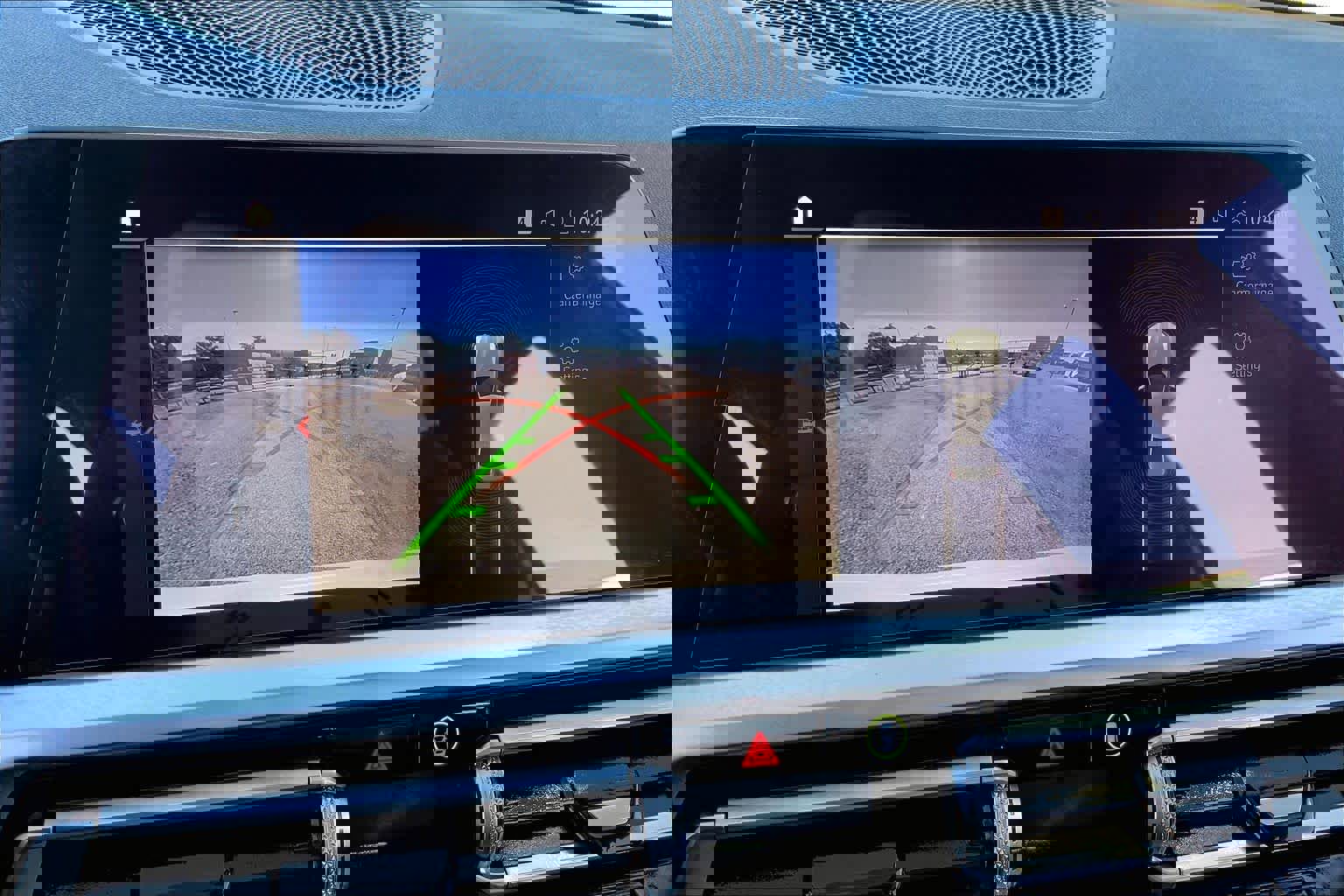 Used 2021 BMW 330i Sedan w/ Driving Assistance Package image 25