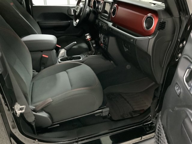 Used 2018 Jeep Wrangler Rubicon w/ Steel Bumper Group image 18