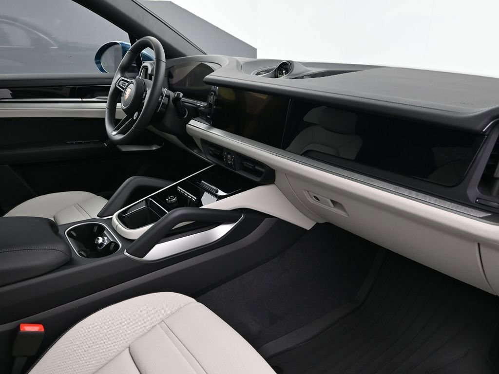 New 2026 Porsche Cayenne S image 14