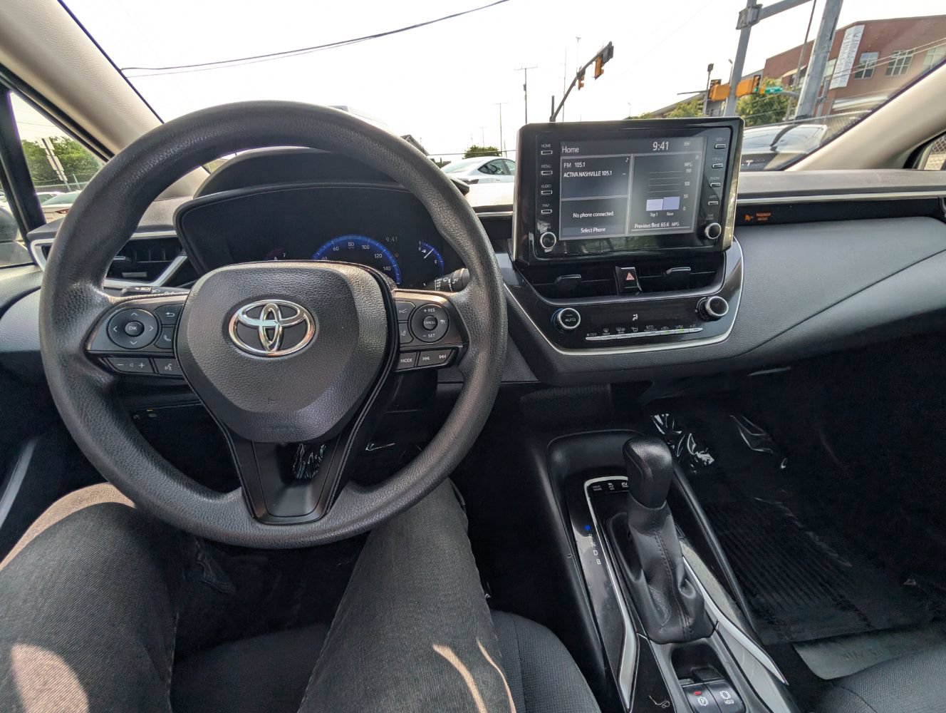 Used 2020 Toyota Corolla LE FWD image 21