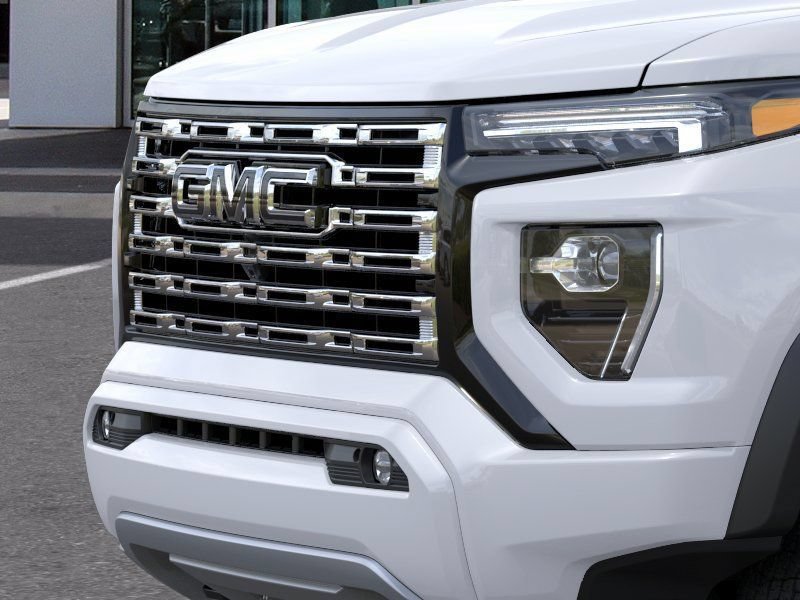 New 2026 GMC Canyon Denali w/ LPO, Black Badging Package AWD/4WD image 13