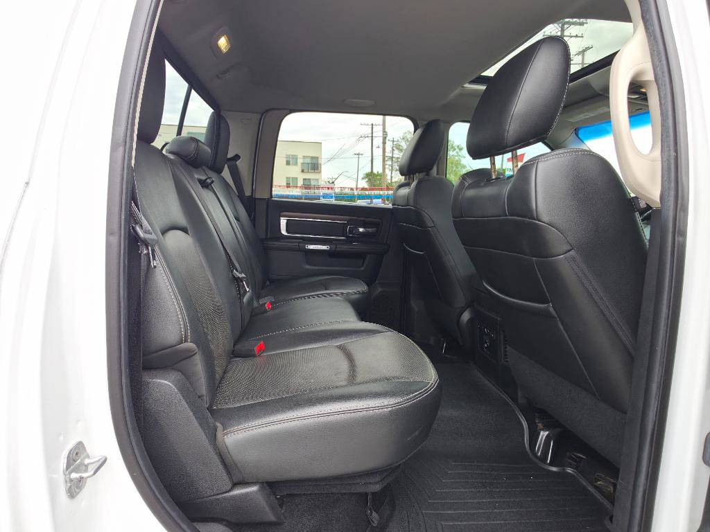 Used 2014 RAM 2500 Laramie w/ Cold Weather Group AWD/4WD image 15