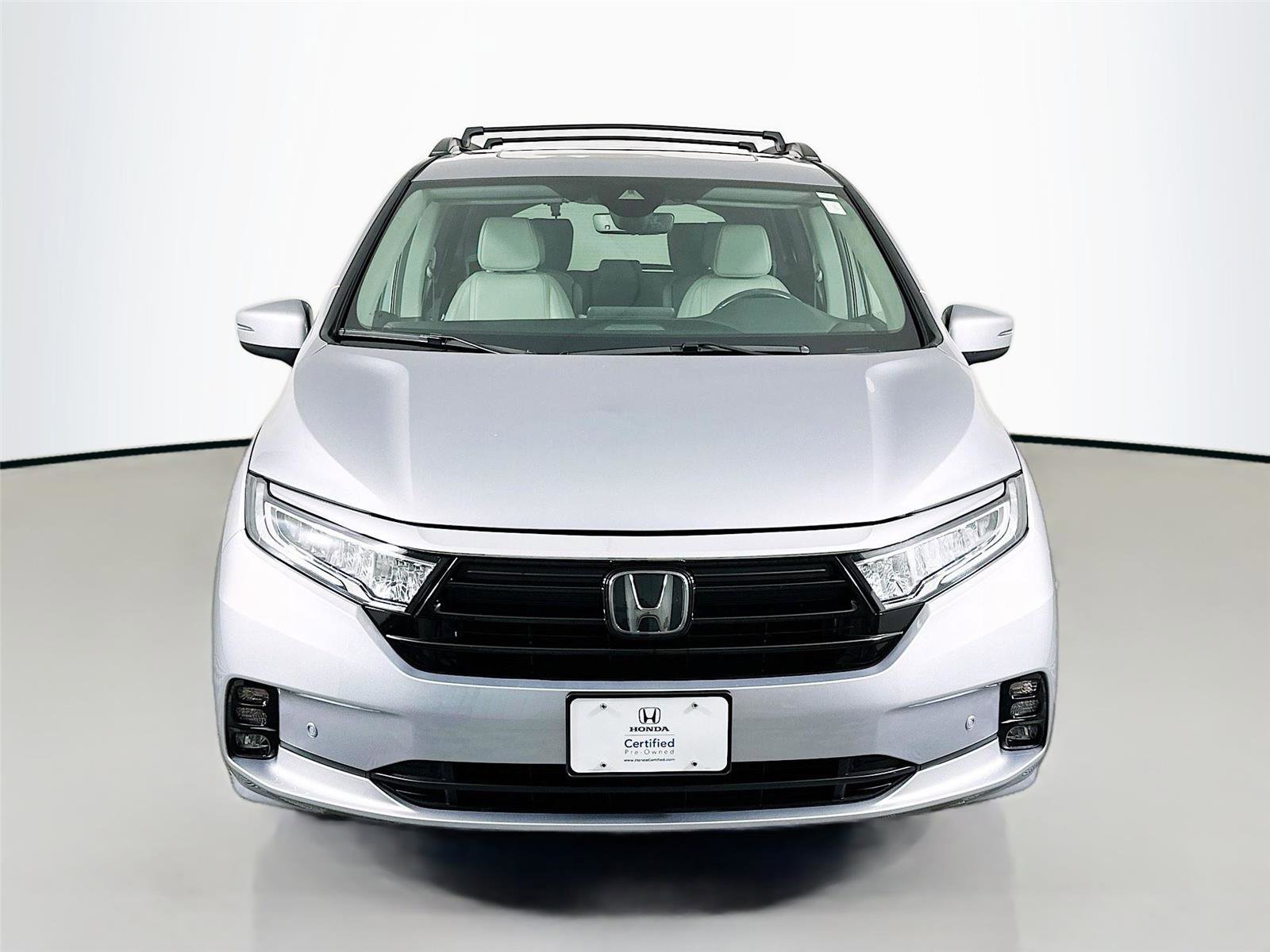 Certified 2022 Honda Odyssey Touring image 3
