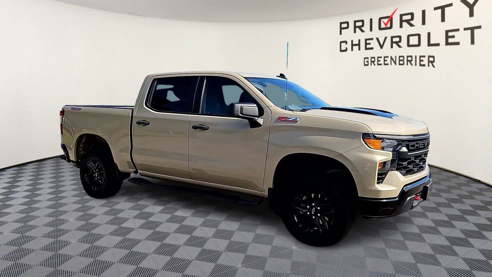 Used 2022 Chevrolet Silverado 1500 Custom Trail Boss AWD/4WD image 2