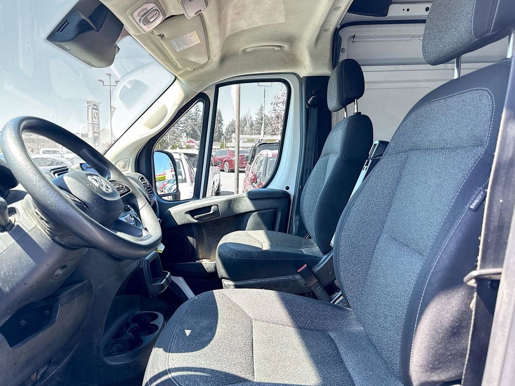 Used 2025 RAM ProMaster 2500 w/ Convenience Group FWD image 11