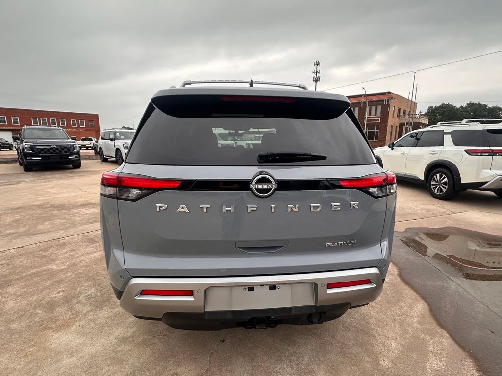 Certified 2023 Nissan Pathfinder Platinum FWD image 5