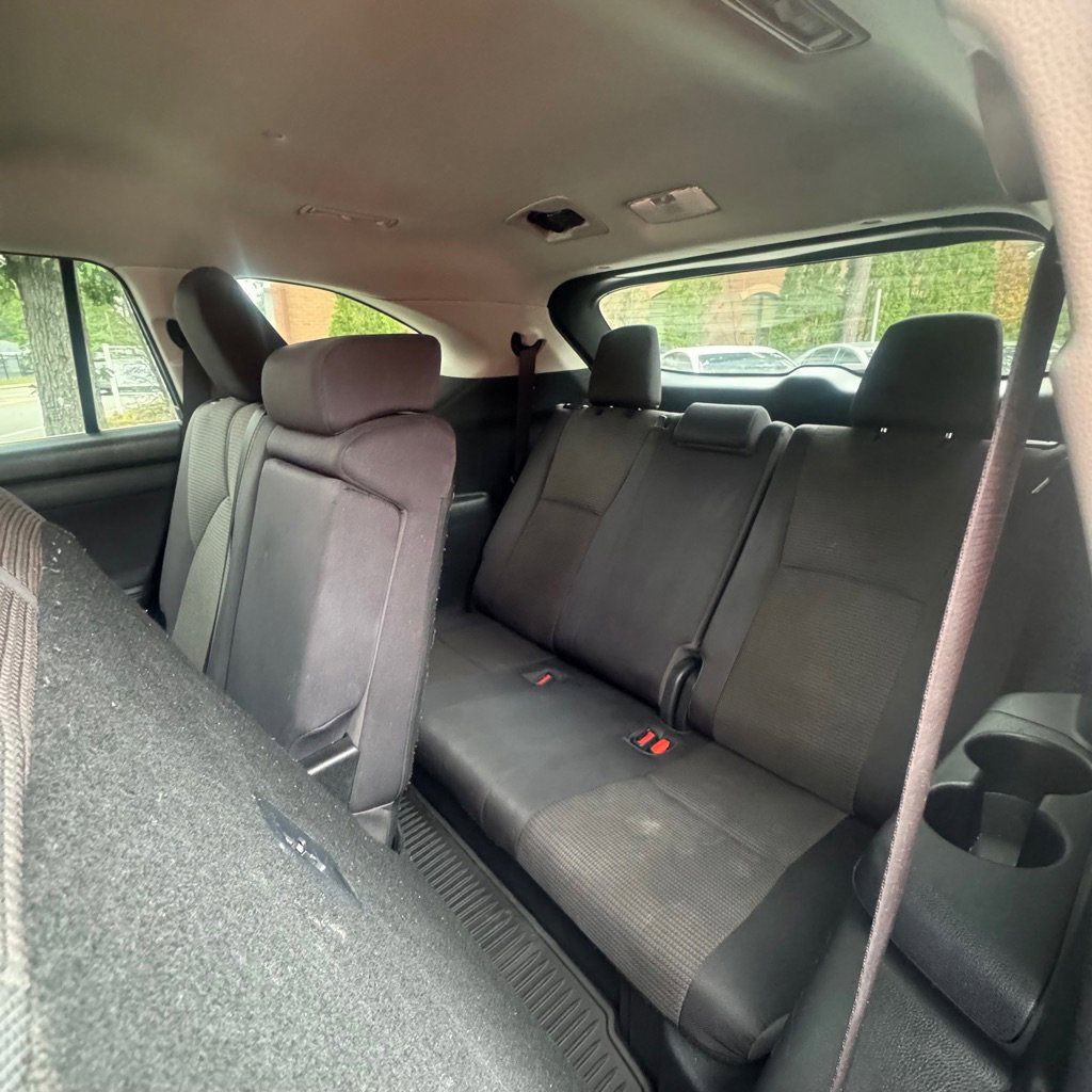 Used 2022 Toyota Highlander L image 11