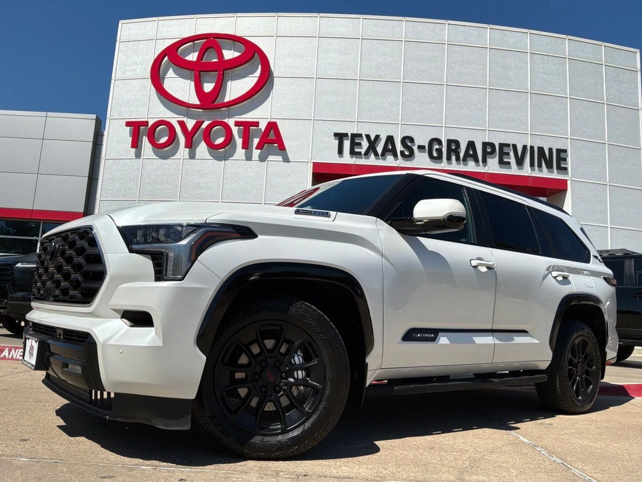 Used 2024 Toyota Sequoia Platinum w/ TRD Off-Road Package AWD/4WD image 2