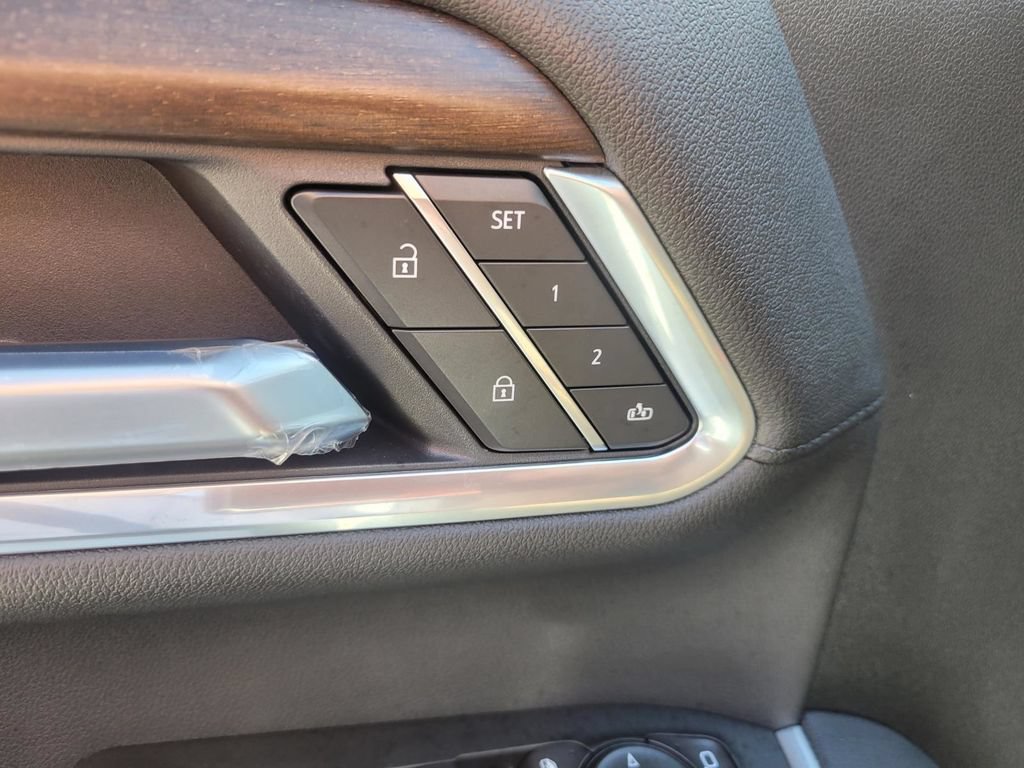 Used 2026 Chevrolet Silverado 2500 High Country AWD/4WD image 21