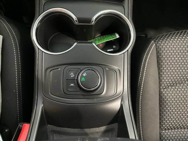 Used 2023 GMC Terrain SLE FWD image 23