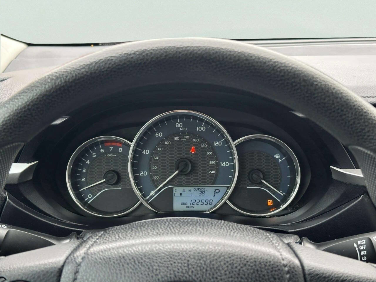 Used 2016 Toyota Corolla L image 27