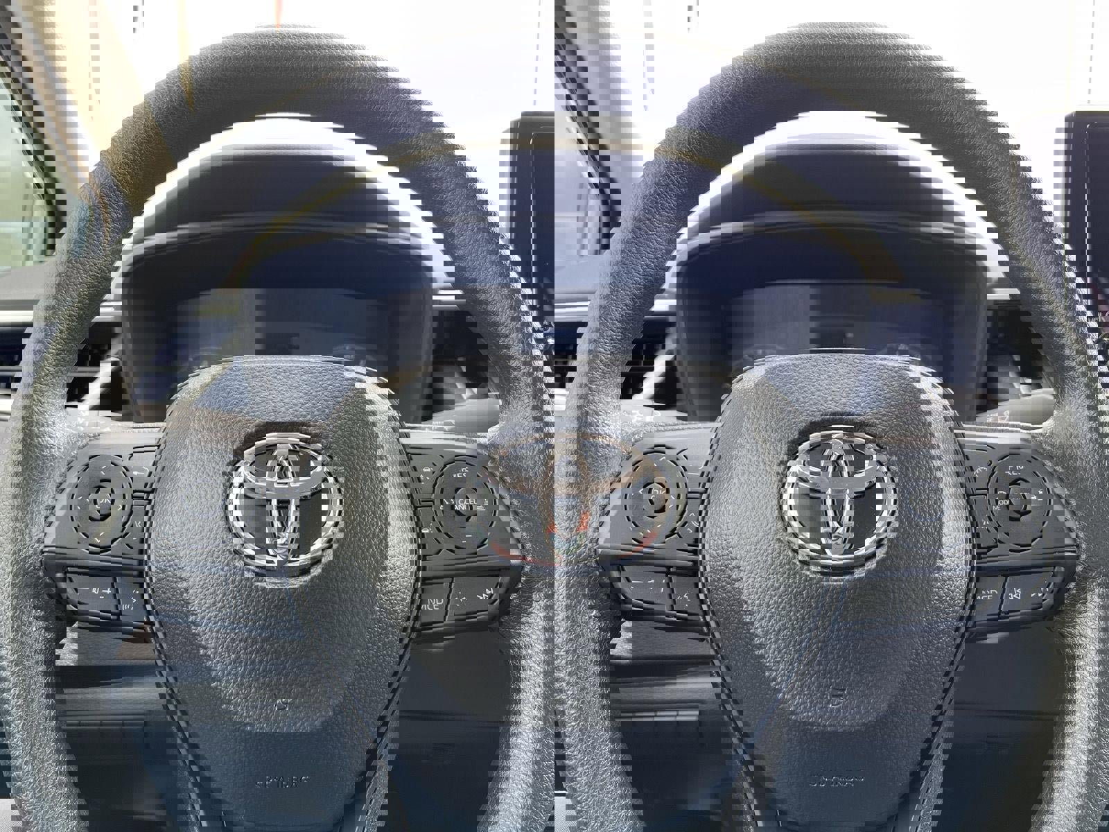 Used 2025 Toyota Corolla LE w/ LE Premium Package FWD image 23