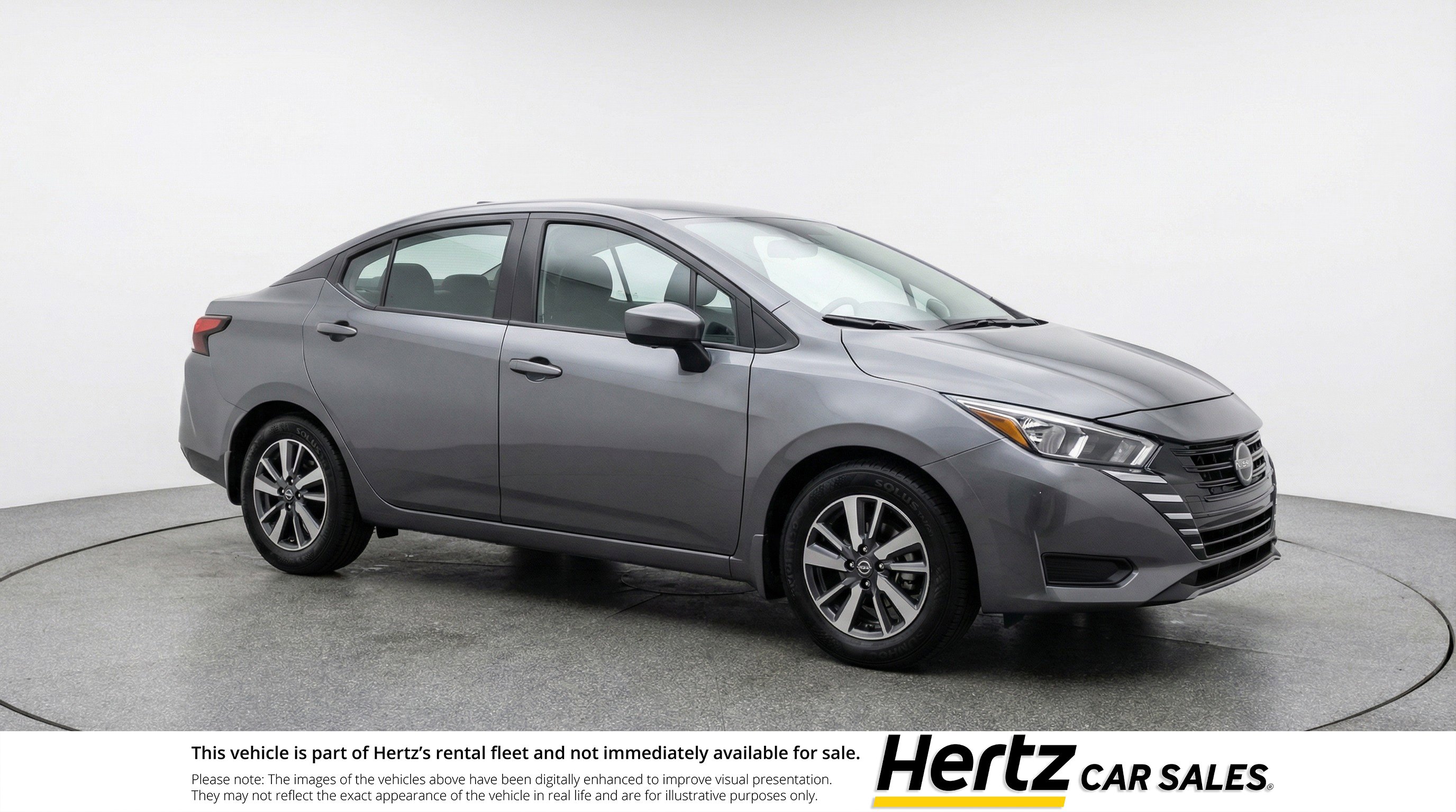 Used 2025 Nissan Versa SV image 1