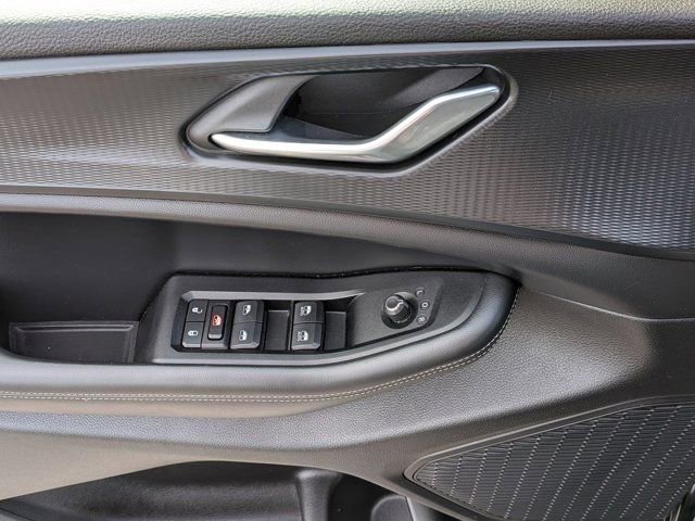 Used 2024 Jeep Grand Cherokee Altitude AWD/4WD image 17