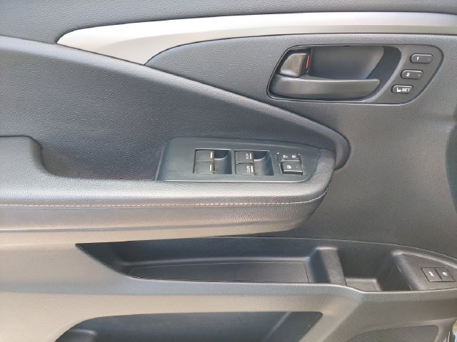 Used 2023 Honda Passport EX-L image 17