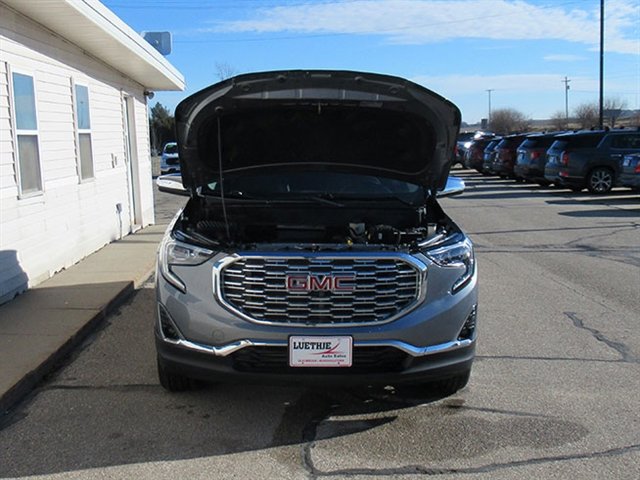 Used 2018 GMC Terrain Denali w/ Driver Alert Package II AWD/4WD image 6