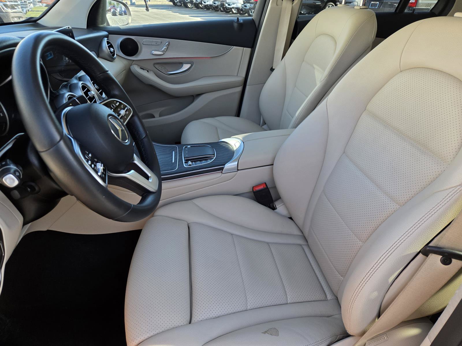 Used 2022 Mercedes-Benz GLC 300 w/ Premium Package Lite image 20