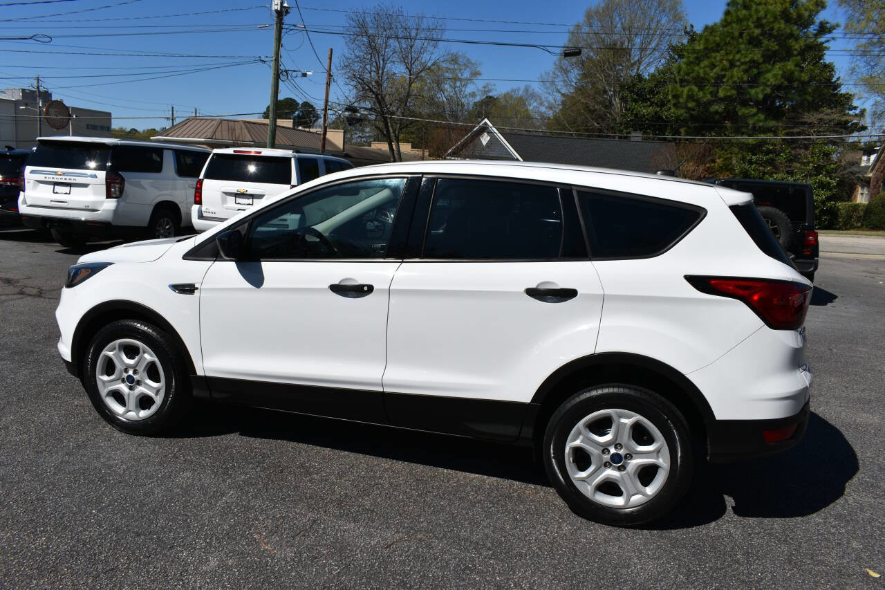 Used 2019 Ford Escape S image 40