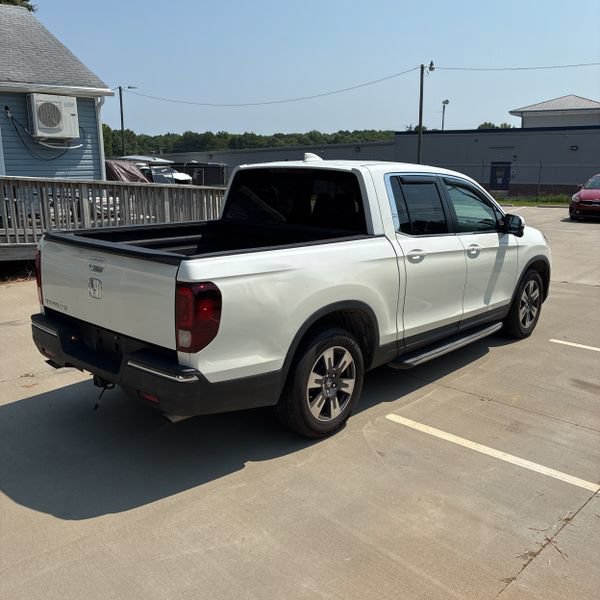 Used 2017 Honda Ridgeline RTL-T image 5