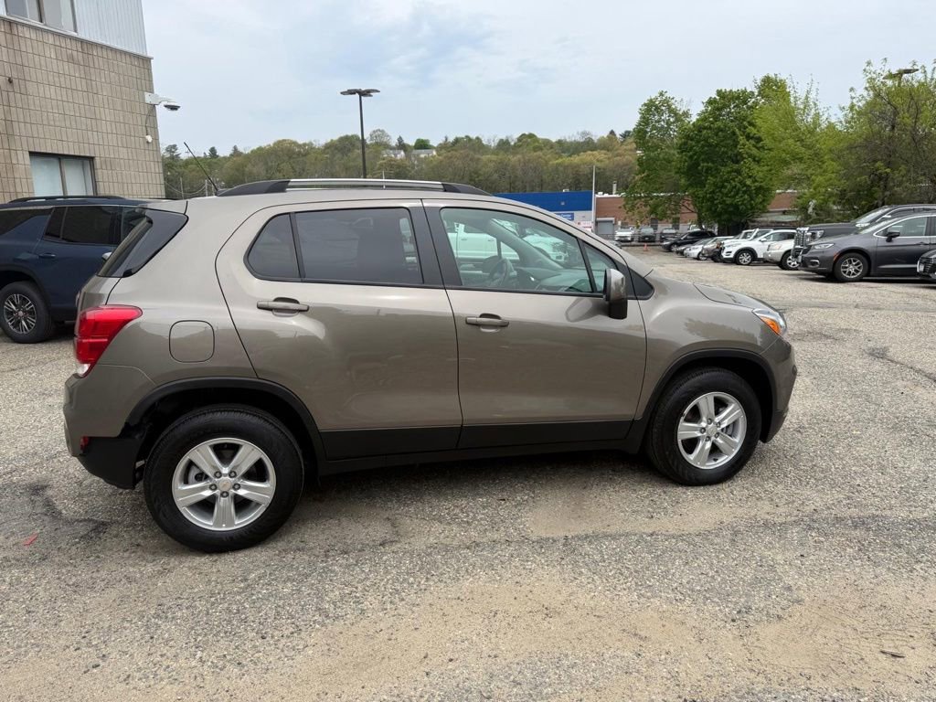 Used 2022 Chevrolet Trax LT AWD/4WD image 7