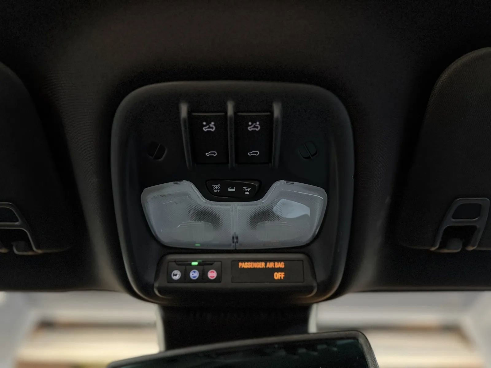 Used 2025 GMC Canyon AT4 w/ AT4X Package image 40