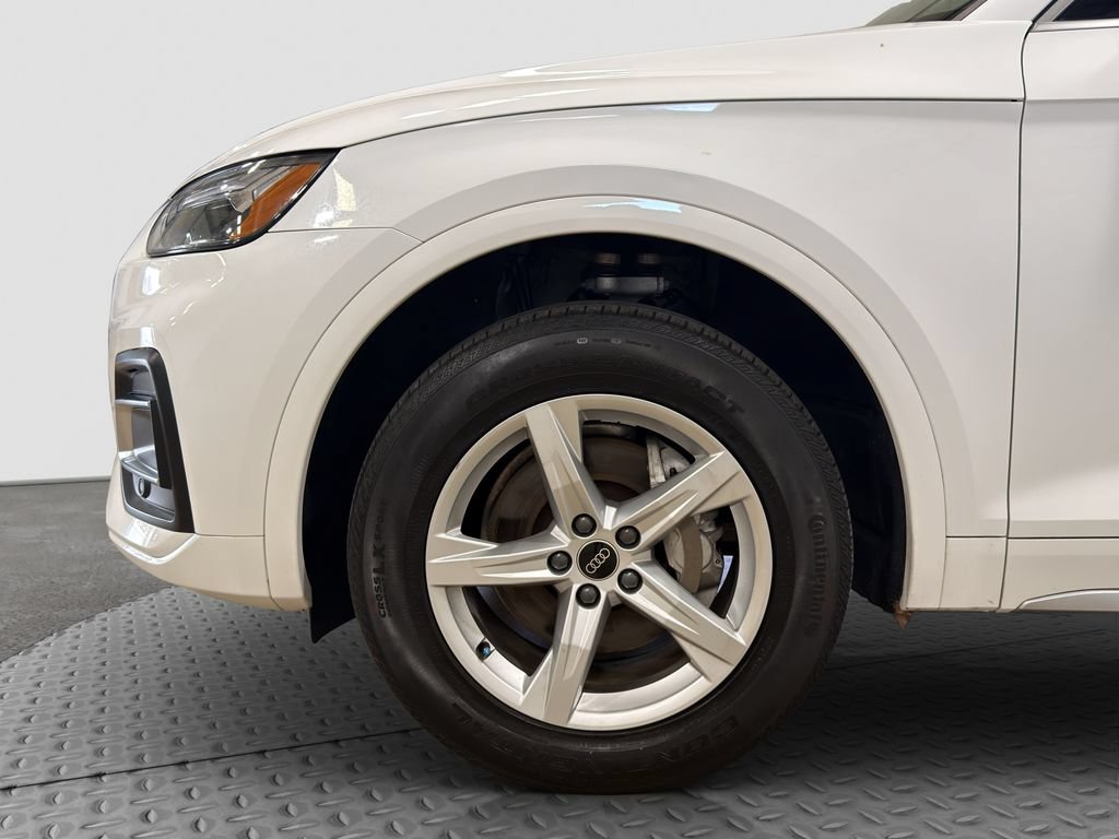 Used 2023 Audi Q5 2.0T Premium w/ Convenience Package AWD/4WD image 16
