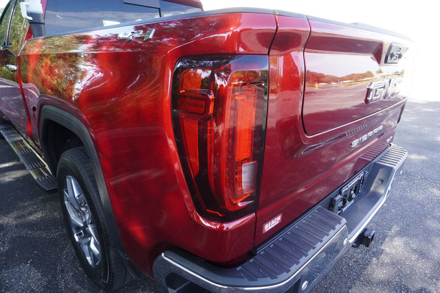 Used 2024 GMC Sierra 1500 SLT w/ SLT Premium Plus Package AWD/4WD image 35