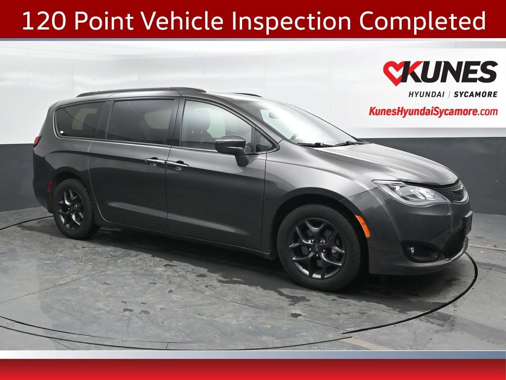 Used 2020 Chrysler Pacifica Touring-L Plus FWD image 1