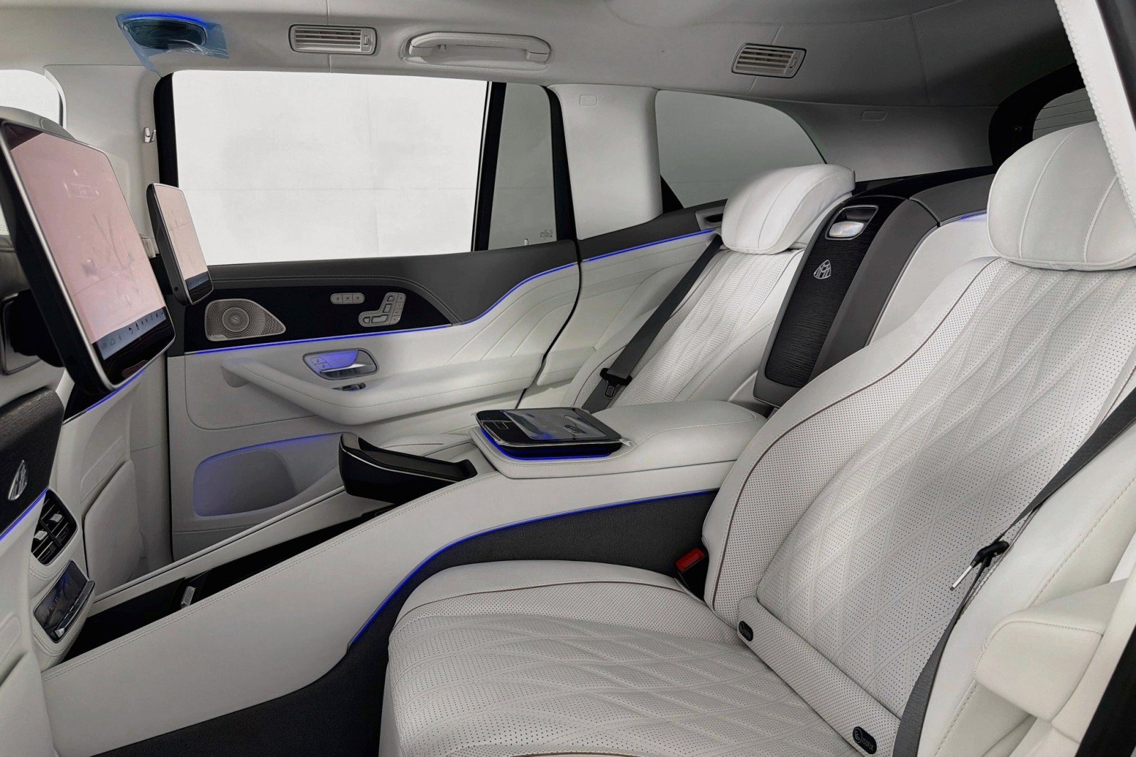 New 2026 Mercedes-Benz Maybach GLS 600 4MATIC image 7
