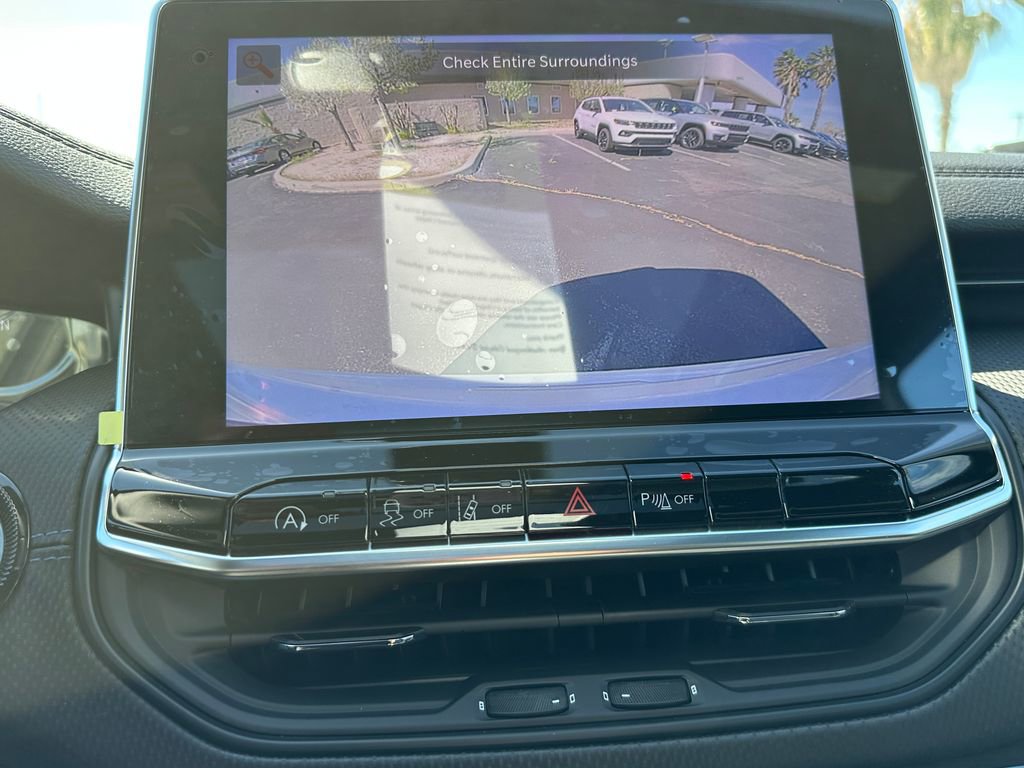 New 2026 Jeep Compass Limited image 30